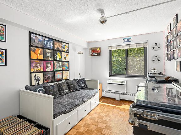 4th image of 80 Beekman St APT 6E