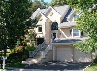9 Sycamore Way, Warren, NJ 07059