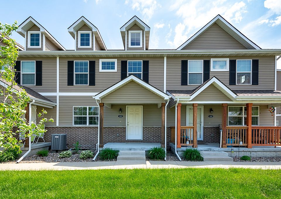 1st image of 4624 NE Milligan Ln