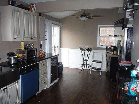 4th image of 2738 South Ave