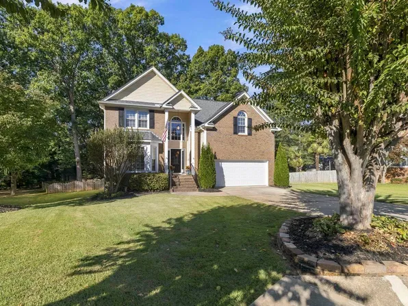 22 Overcup Ct, Greer, SC 29650