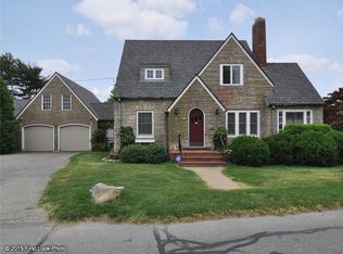 123 Bliss Rd, Newport, RI 02840