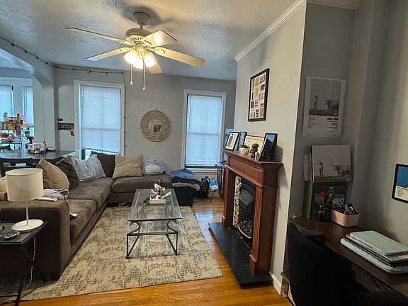 3rd image of 235 Northampton St #4