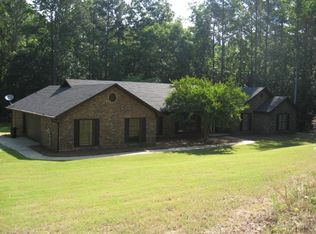 426 Grey Smoke Trl, Cataula, GA 31804