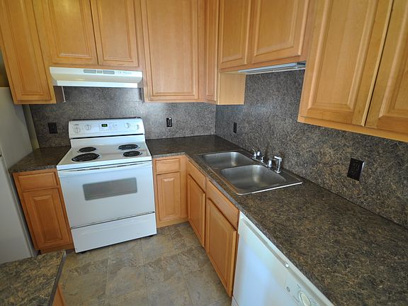4th image of 1809 McHugh Dr APT 4H