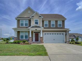 905 Elbow Lndg, Chesapeake, VA 23320