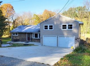 66 Fernwood Rd, Wantage, NJ 07461