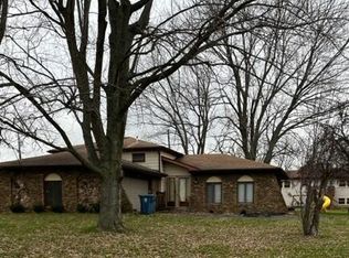 102 Park Pl, Hebron, IN 46341