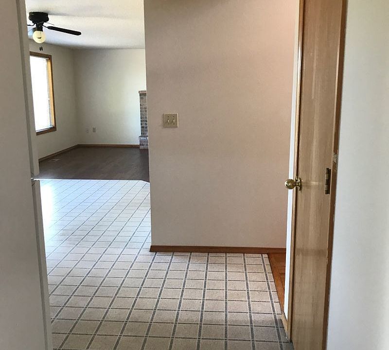 2nd image of 4011 NE 161st Ave