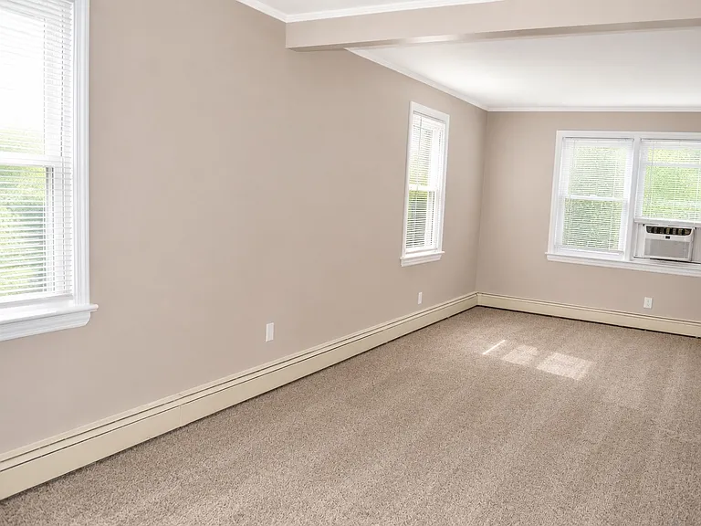 1777 Stone Ave — Photo 8