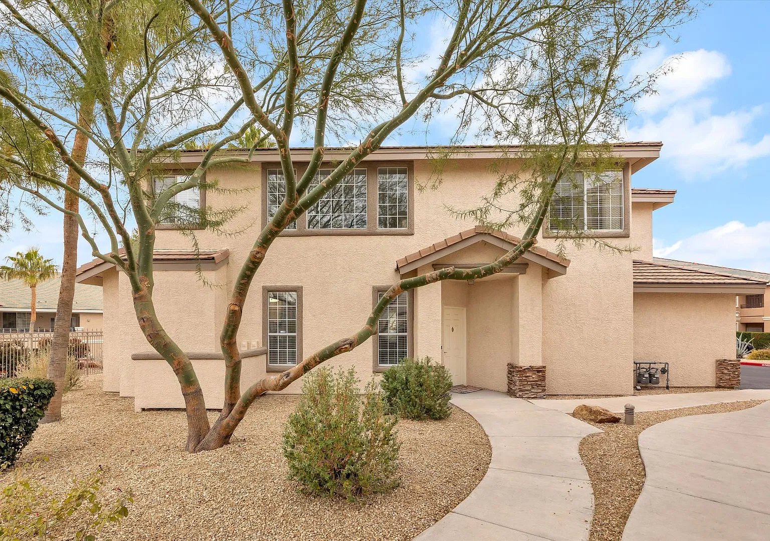 9901 Trailwood Dr — Photo 1