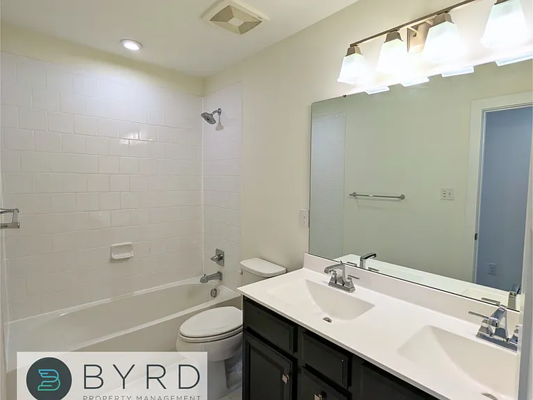 15700 Cambria Cove Blvd — Photo 31