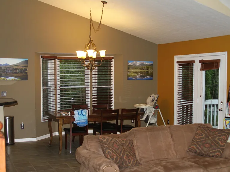 5717 Greenfield Dr — Photo 8