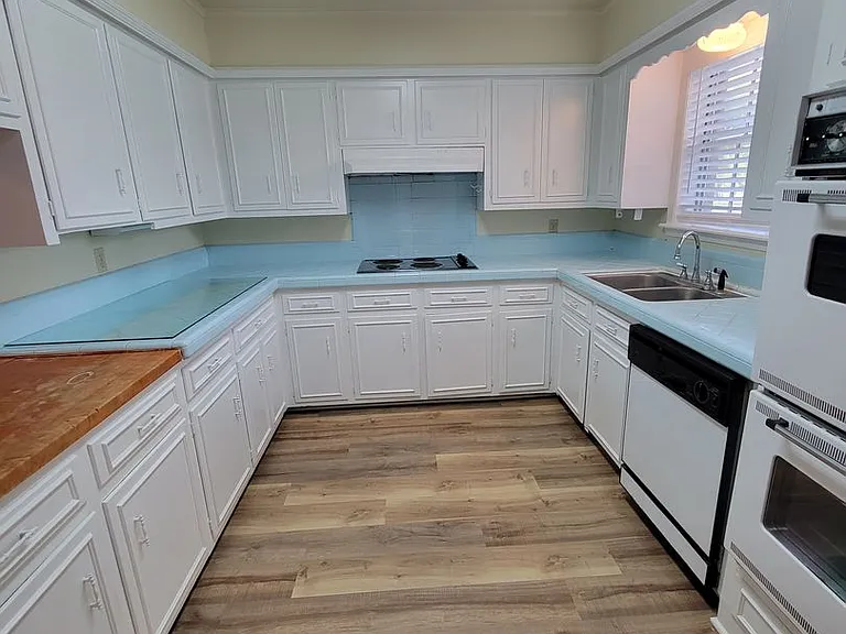 3803 Oak Ridge Dr — Photo 17