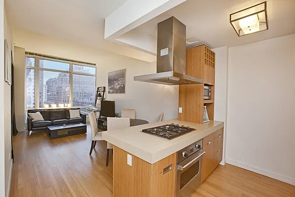 Rented by Keller Williams NYC | media 17