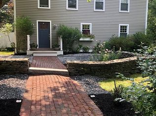 16 Haven Rd, Plymouth, MA 02360