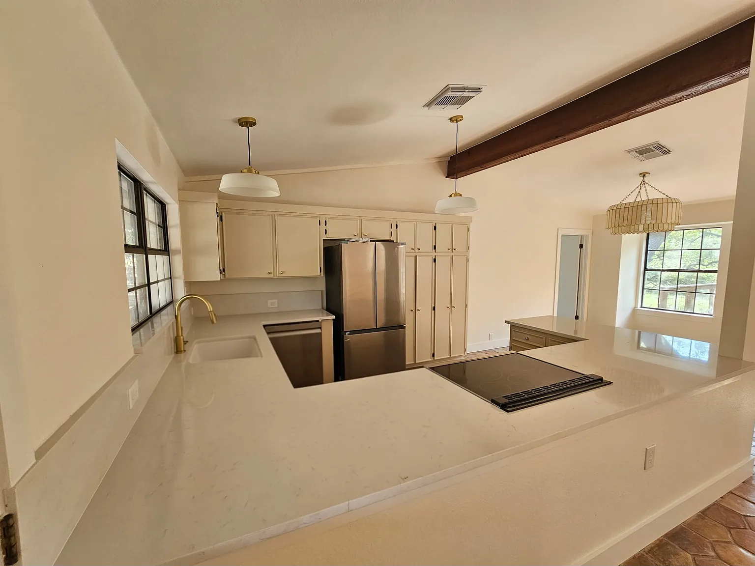 2 bed, 1782 sqft, $2,595 — Photo 3