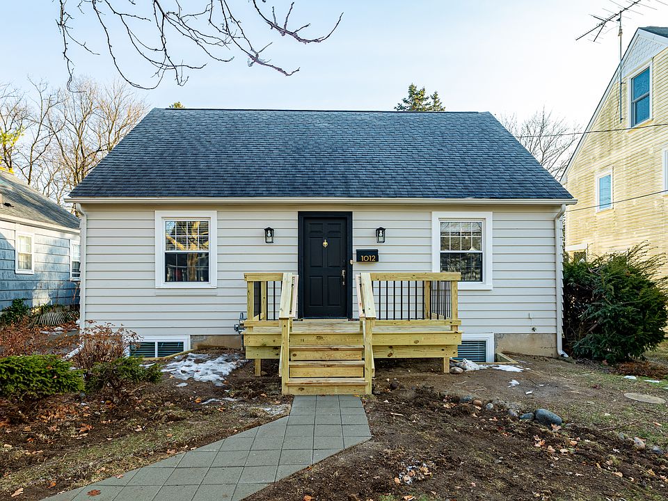1st image of 1012 Miner St