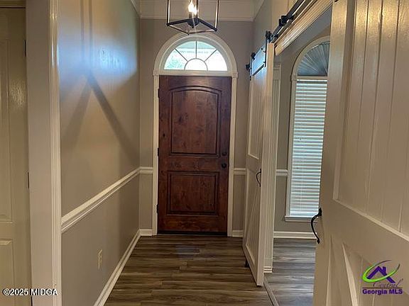 3rd image of 304 Jubilee Cir