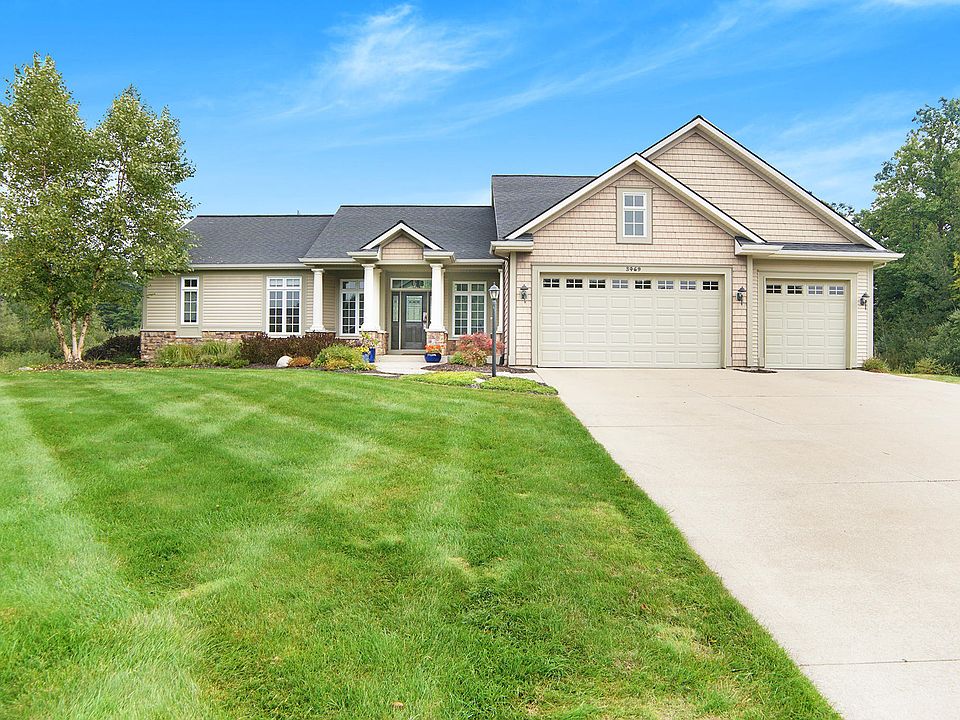 1st image of 3469 Palmer Dr