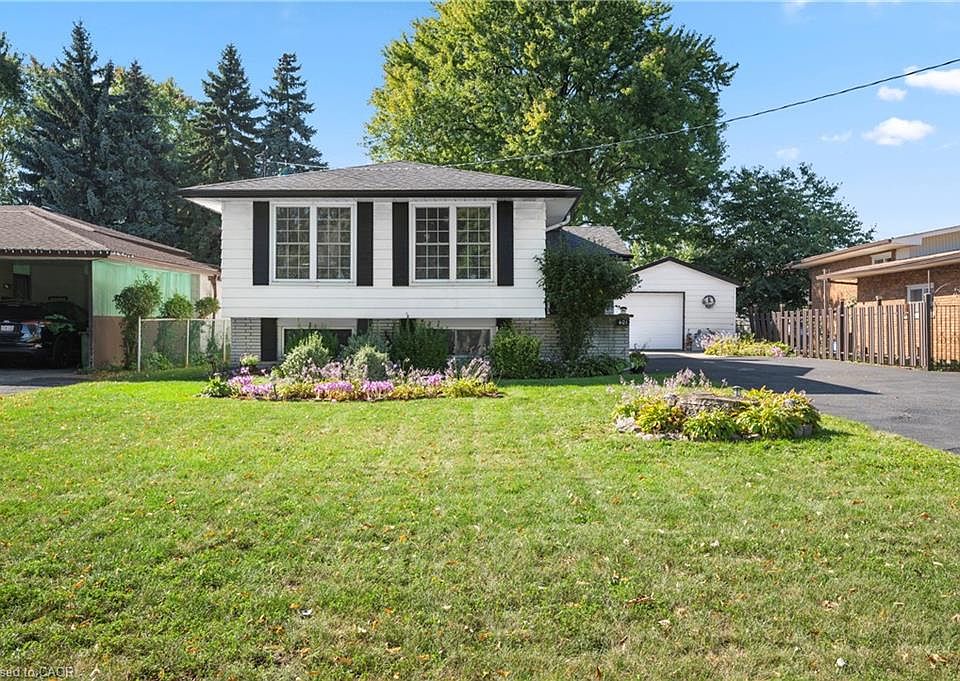 1st image of 401 Mohawk Rd W