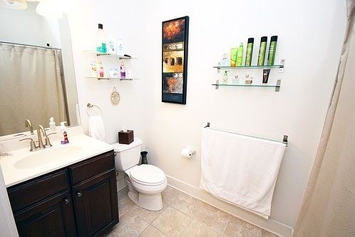 3rd image of 57 Mallory Ave
