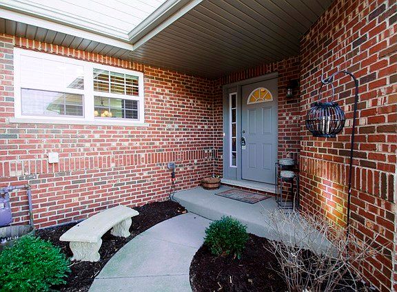 2nd image of 19828 Mulroy Cir #0