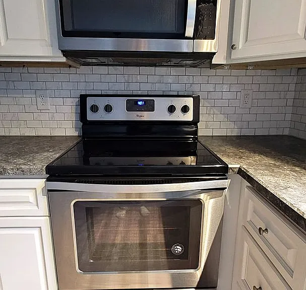 52 Michael Ct — Photo 12
