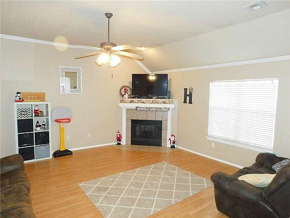 4th image of 2808 Drexelwood Dr