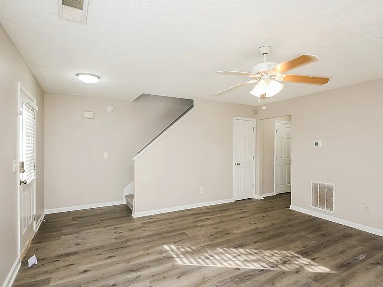 4059 Browne Ct — Photo 6