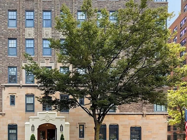22 Riverside Dr #1B — Photo 12
