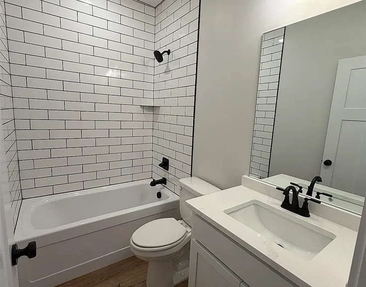 837 Temple Way — Photo 14