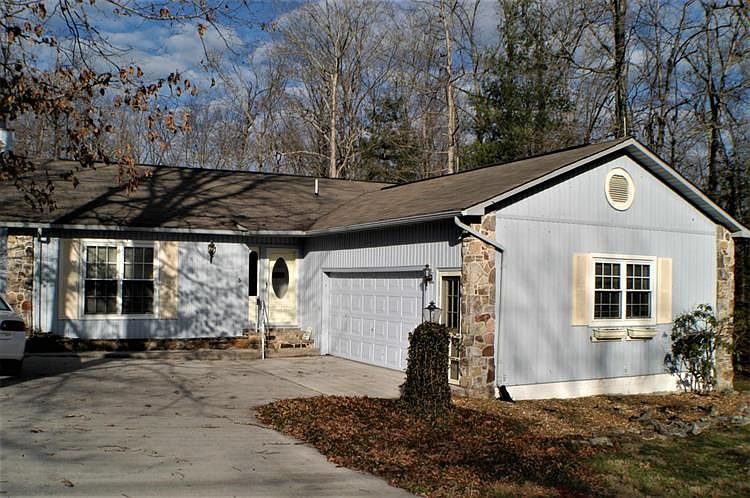 1st image of 3215 Pueblo Dr