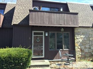 3 Fairway Dr #E, Buzzards Bay, MA 02360