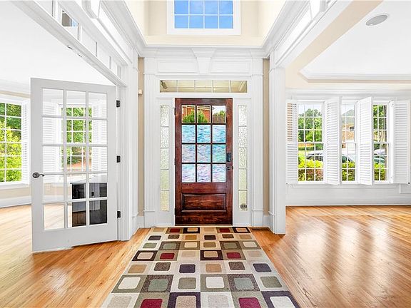 5th image of 6095 Bailey Ridge Dr