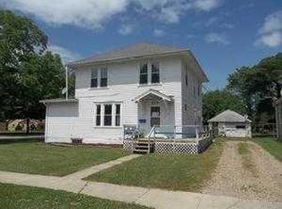 928 White St, Jackson, MN 56143