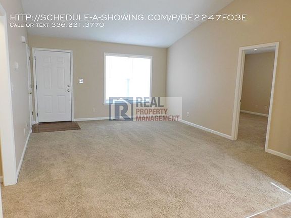 3rd image of 2114 Fairbrother St