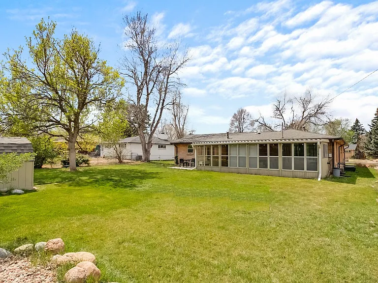 Saulsbury St — Photo 30