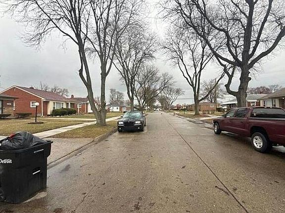 5th image of 20291 Plainview Ave