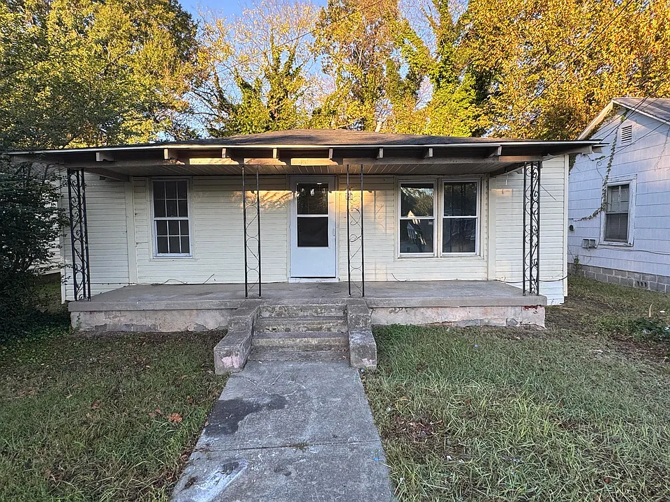102 Williams St