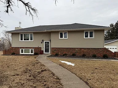 2406 Frontier Rd — exterior photo