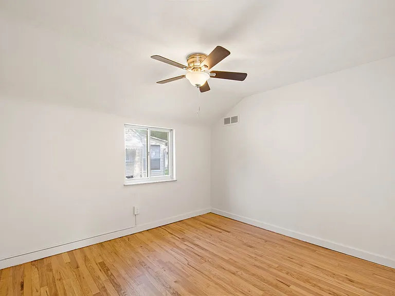 217 Saylong Dr — Photo 17