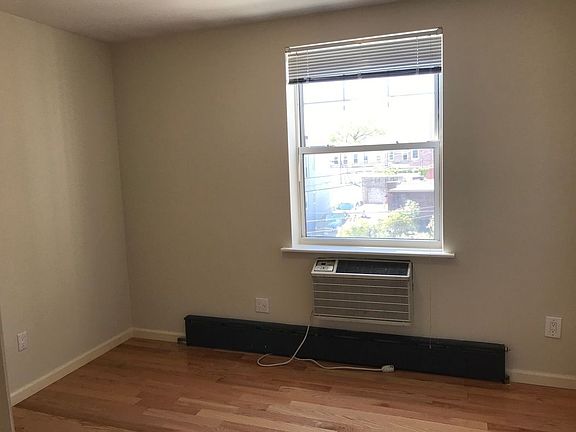 4th image of 35-02 24th Ave #2F