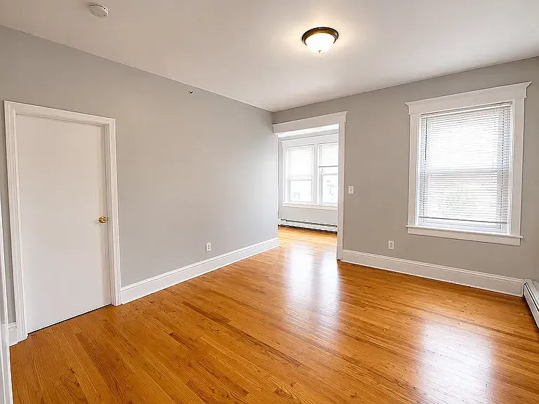 2 bed, $1,850 — Photo 2
