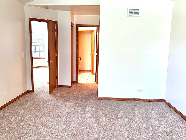 315 Bay Dr — Photo 19