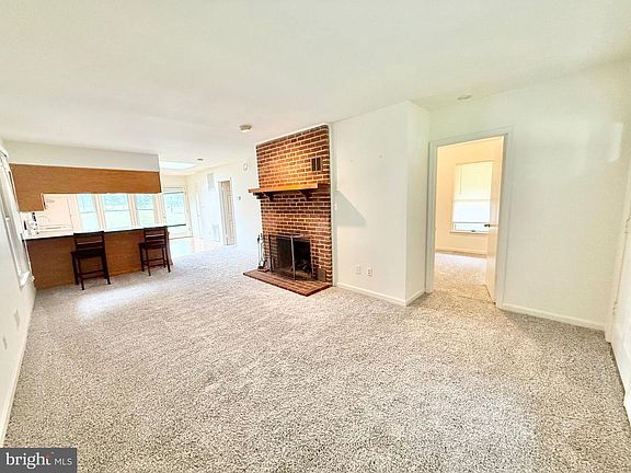 5th image of 10620 Belmont Blvd