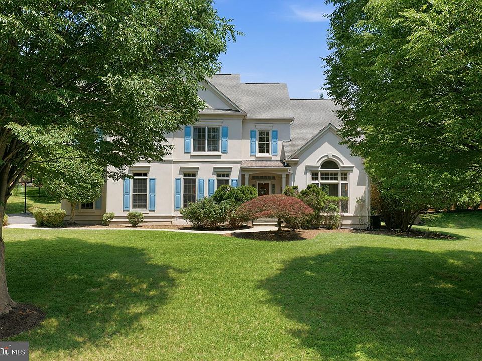 1st image of 1407 Woodhurst Blvd