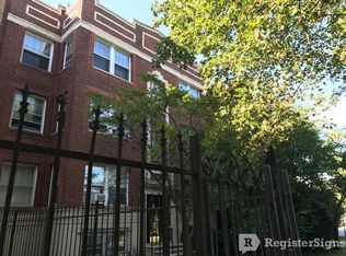 4752 N Malden St, Chicago, IL 60640