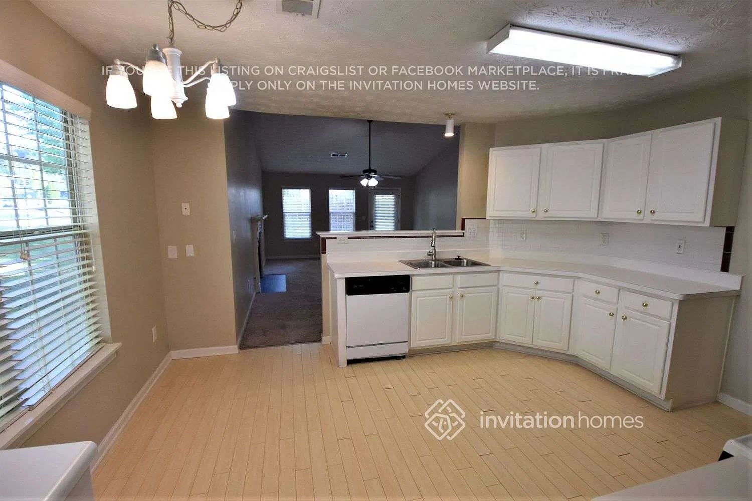 2449 Feathertree Ln Lawrenceville, GA 30044 — Photo 3
