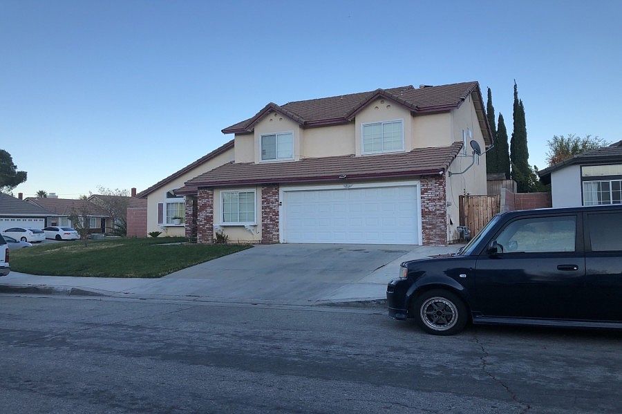 2nd image of 39520 Chaumont Ct